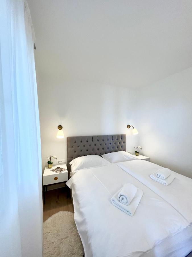 Seaview Pool Apartment-Lumiere, Island Hvar-Gdinj Kültér fotó